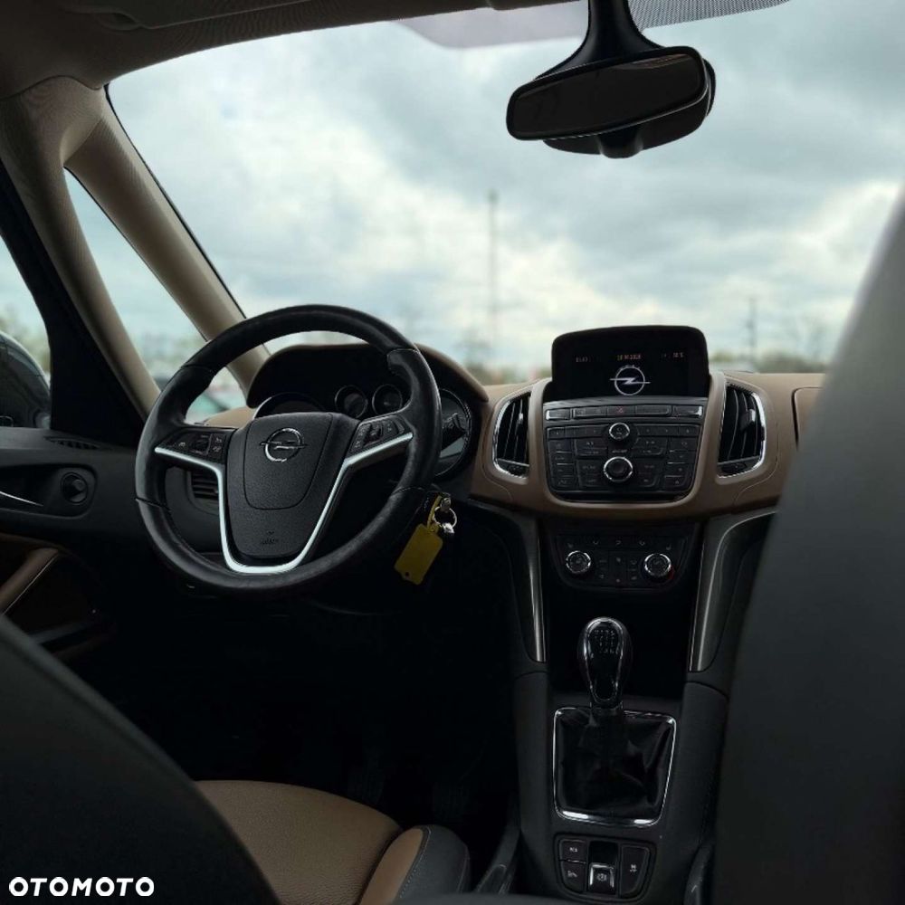 Opel Zafira Tourer 1.6 SIDI Turbo ecoFLEX Start/Stop Innovation - 24