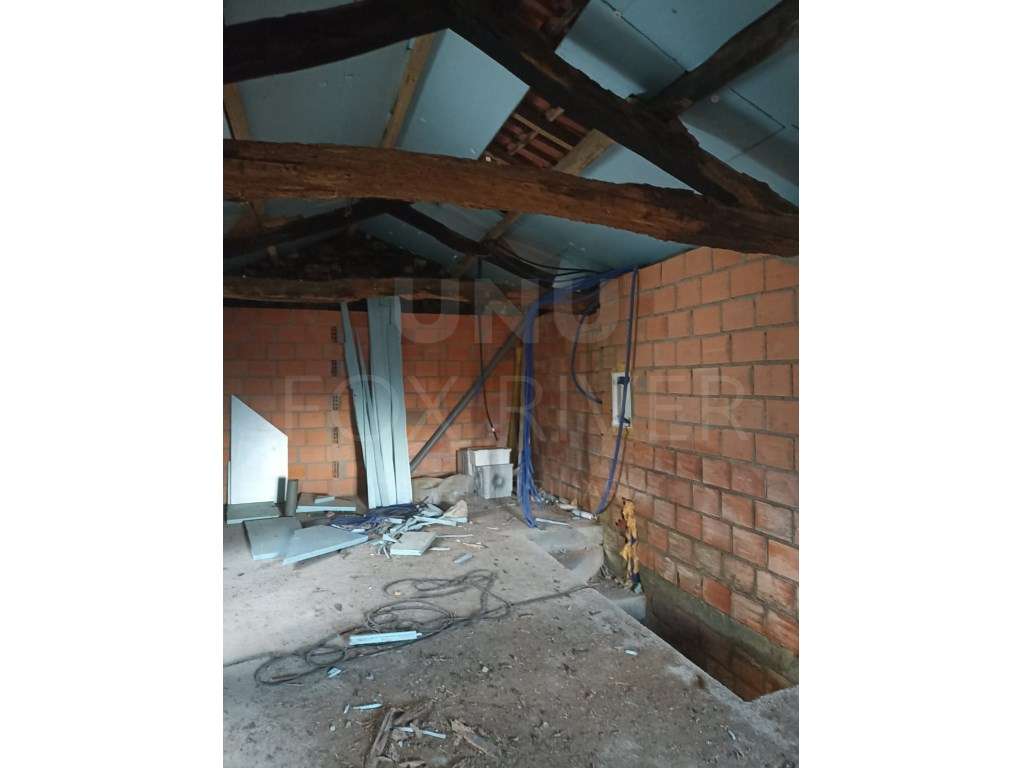 Moradia para restauro - Alvaredo, Melgaço - Grande imagem: 3/9