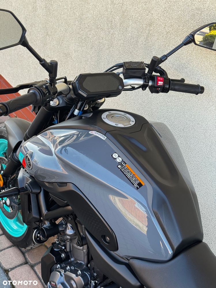 Yamaha YZF - 23