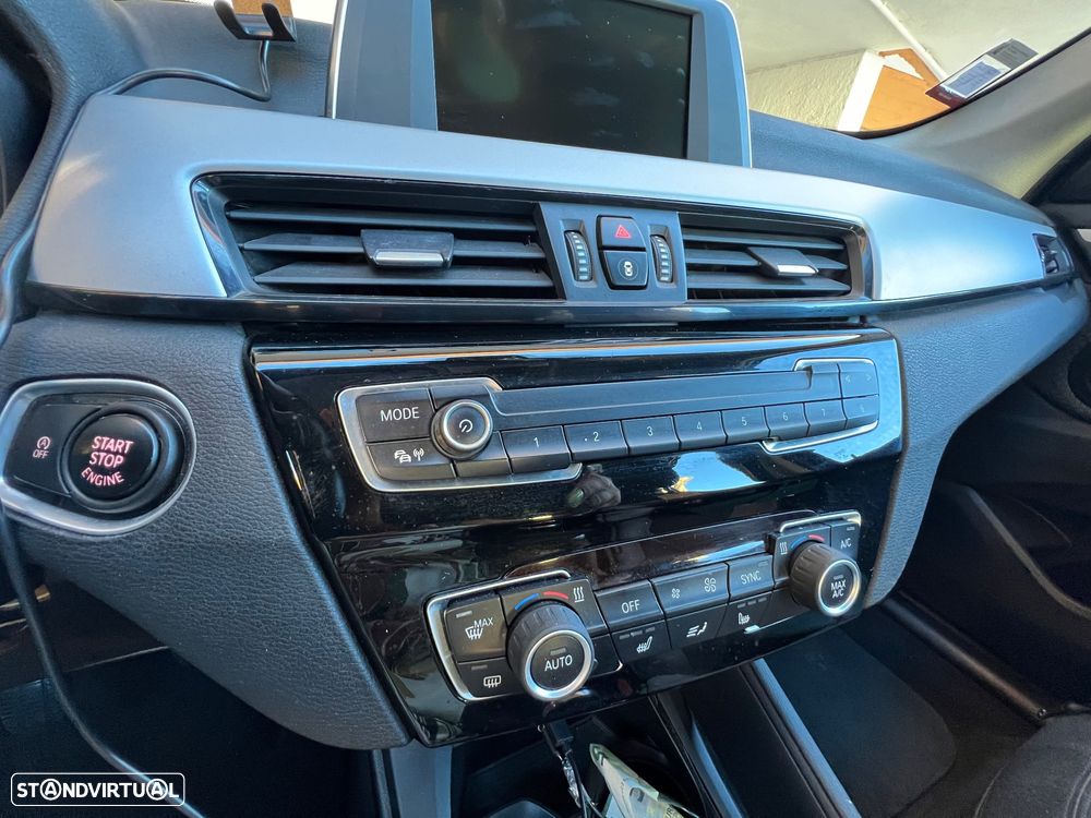 BMW X1 xDrive18d - 12