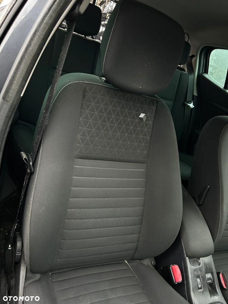 FOTEL FOTELE GRZANE KANAPA TAPICERKA WNĘTRZE RENAULT MEGANE 3 - 7