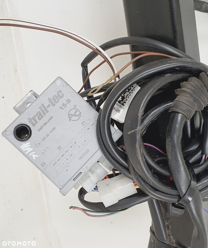 HAK HOLOWNICZY ORIS DACIA DUSTER II - 2