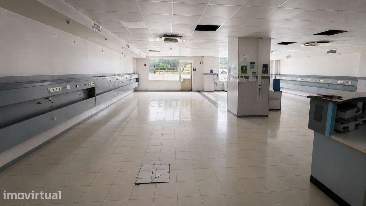 Imóvel afeto a serviços c/ 592 m2 em S. Cosme, Gondomar - Grande imagem: 3/15
