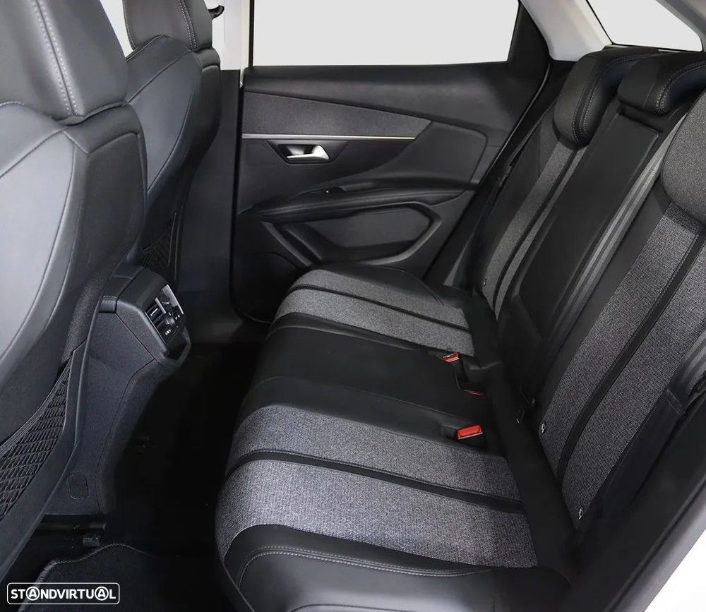 Peugeot 3008 1.2 PureTech Allure - 11