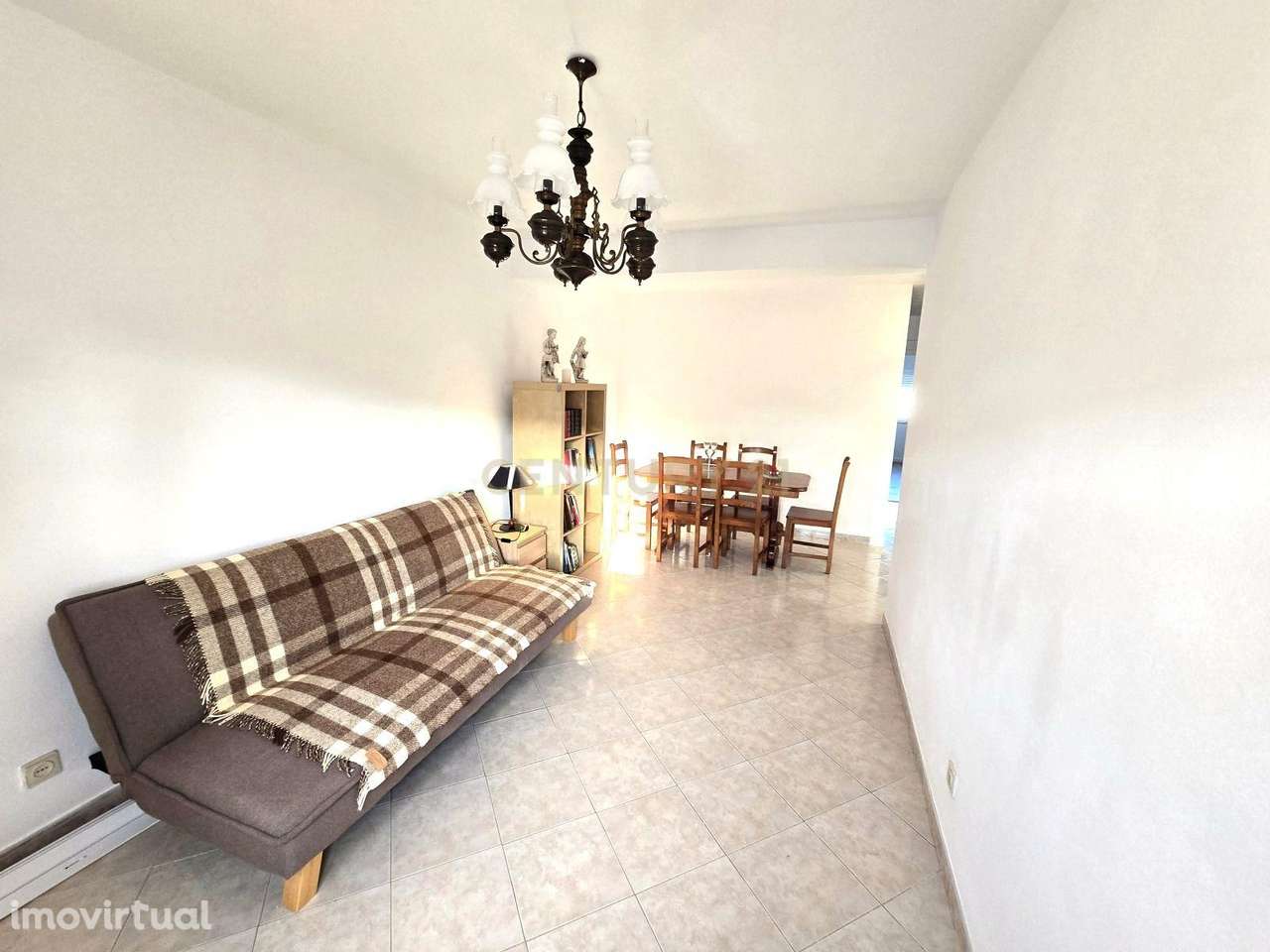 T2 espaçoso mobilado na Estrada Paço do Lumiar - Grande imagem: 4/20