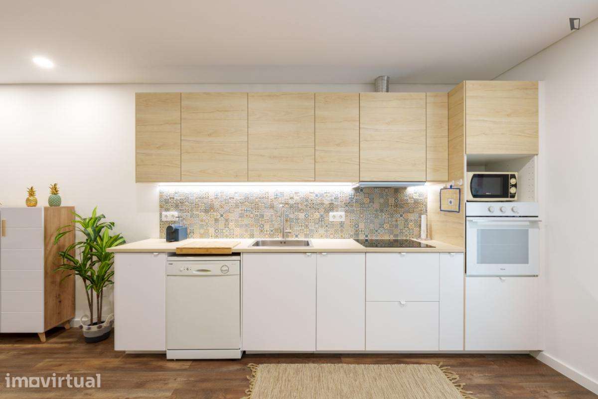 Apartamento com 2 quartos - localizado em Campanhã Porto - Grande imagem: 3/28
