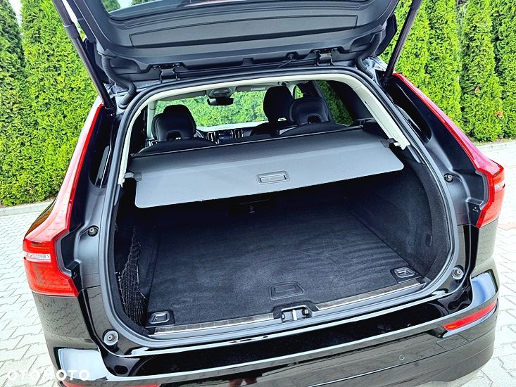 Volvo XC 60 B4 D Geartronic Momentum Pro - 19