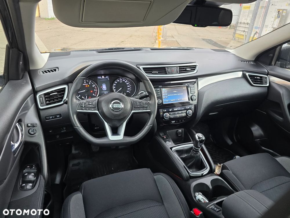 Nissan Qashqai 1.2 DIG-T N-Connecta EU6 - 18