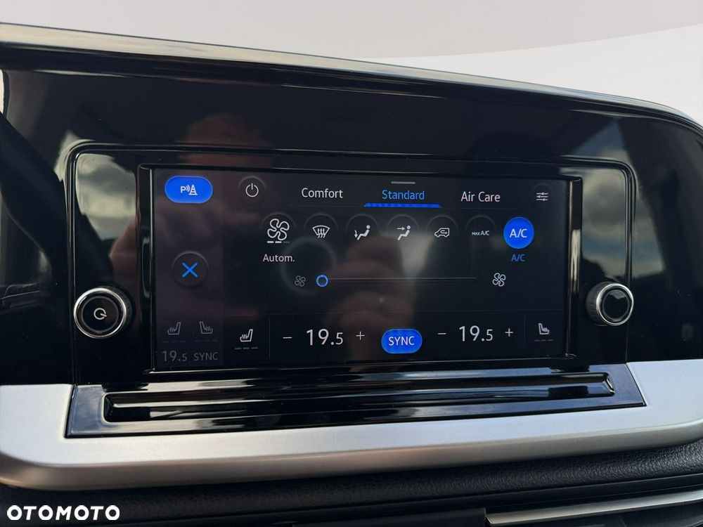 Ford Tourneo Connect 2.0 EcoBlue Titanium - 16