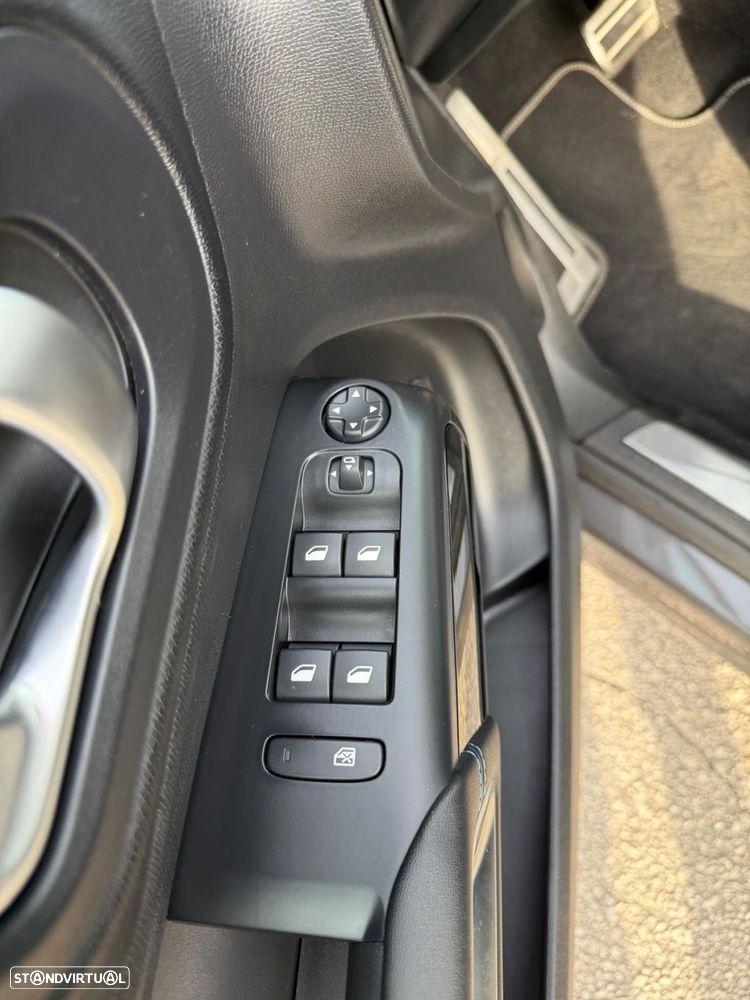 Citroën C5 Aircross 1.6 Hybrid Shine e-EAT8 - 19