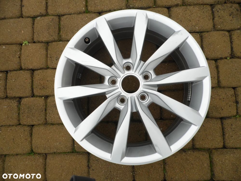 Felga 17'' 5x112 VW 5G0601025K 6x17 ET48 - 1