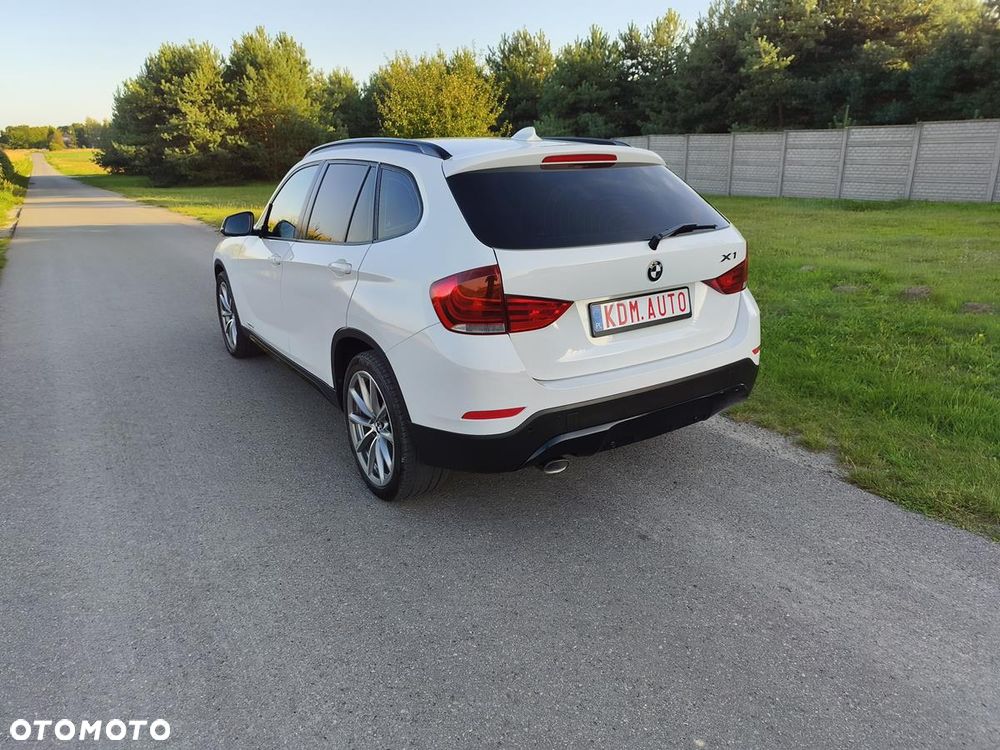 BMW X1 sDrive18d xLine - 11
