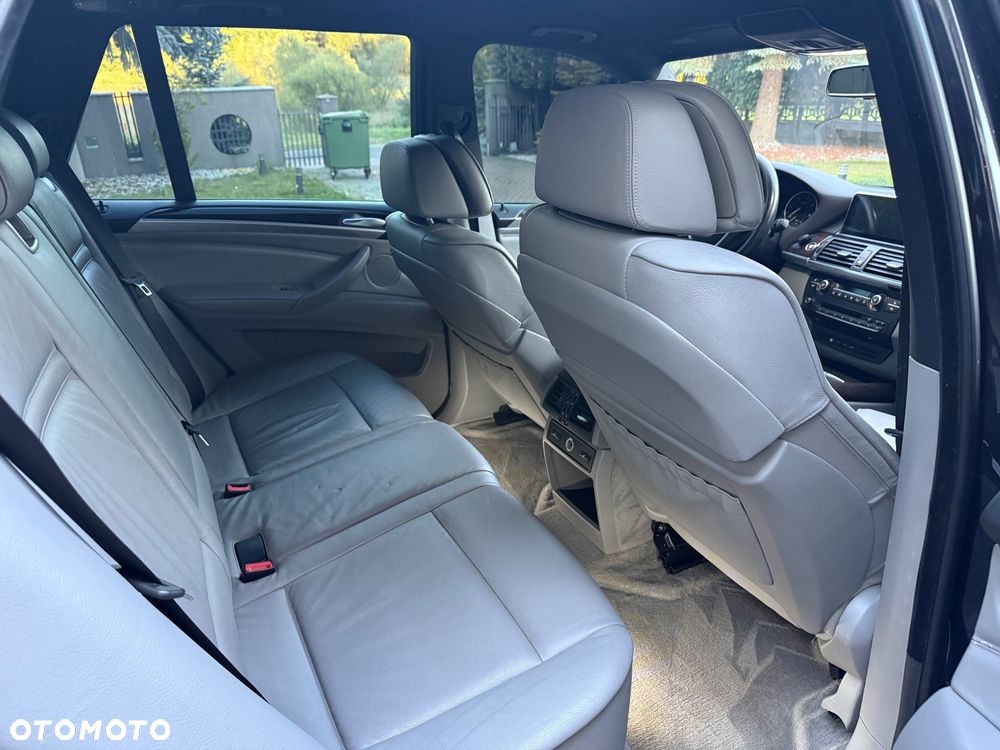 BMW X5 3.0sd xDrive - 11