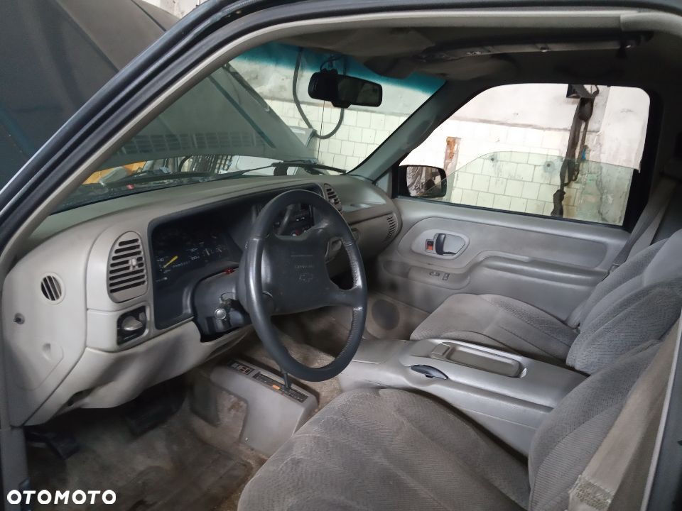 Chevrolet Tahoe 1995 1500 5.7 350cu 4x4 na czesci silverado suburban k1500 c/k k2500 gmc yukon jimmy sierra c1500 c2500 c3500 k3500 5.0 6.5 4.3 v6 v8 pickup parts - 15
