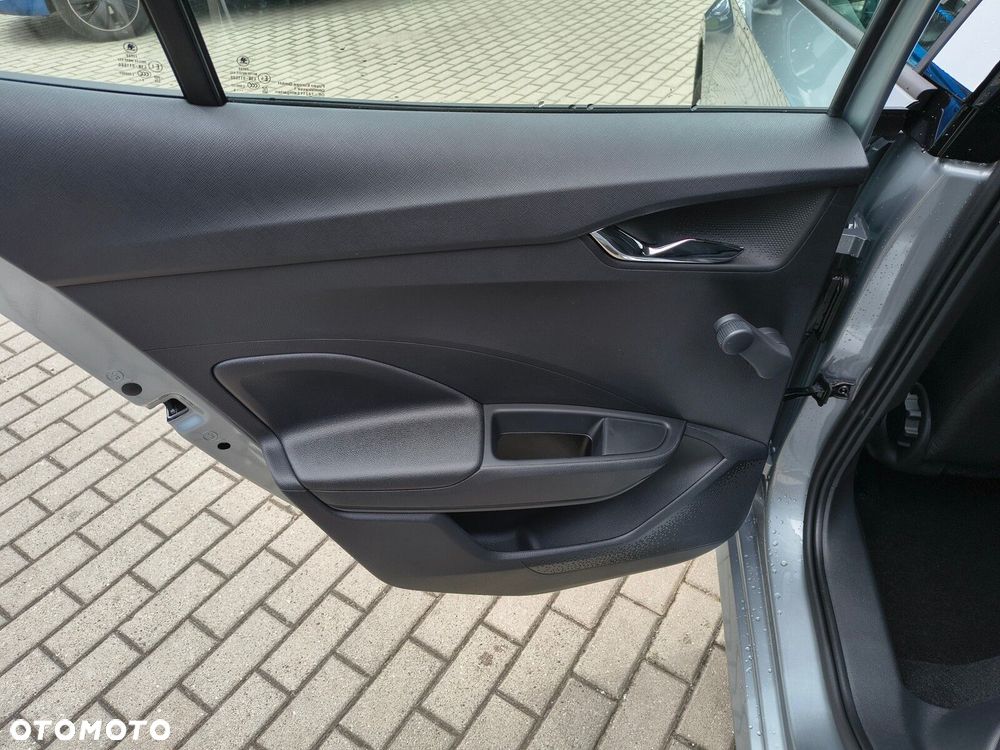 Skoda Fabia 1.0 Essence - 16