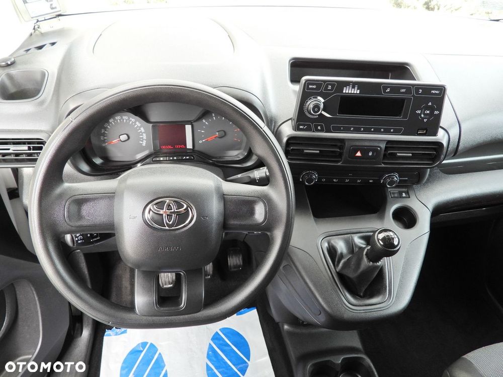Toyota PROACE CITY  FURGON CHŁODNIA  -15*C ZASILANIE 230V TEMPOMAT KLIMATYZACJA  100KM - 29