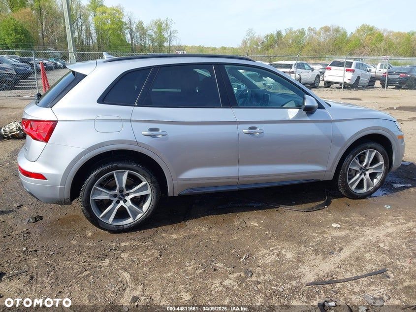 Audi Q5 45 TFSI quattro S tronic sport - 2
