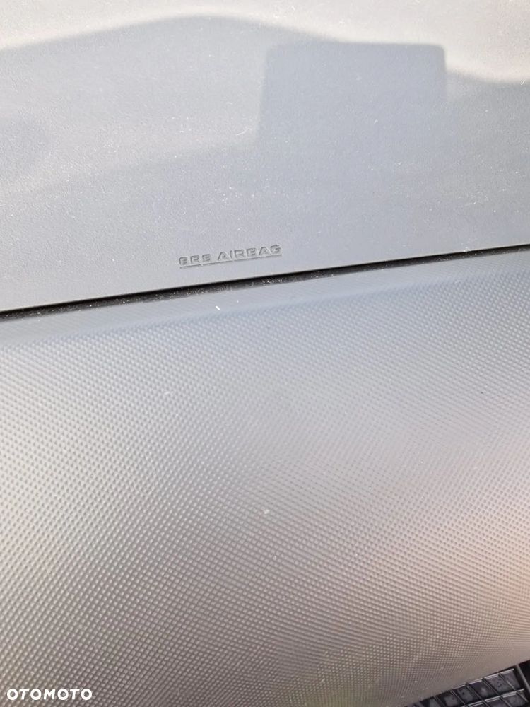 Toyota Auris 1.33 VVT-i Terra - 10