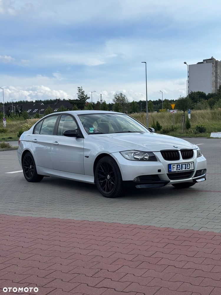 BMW Seria 3 318d - 2