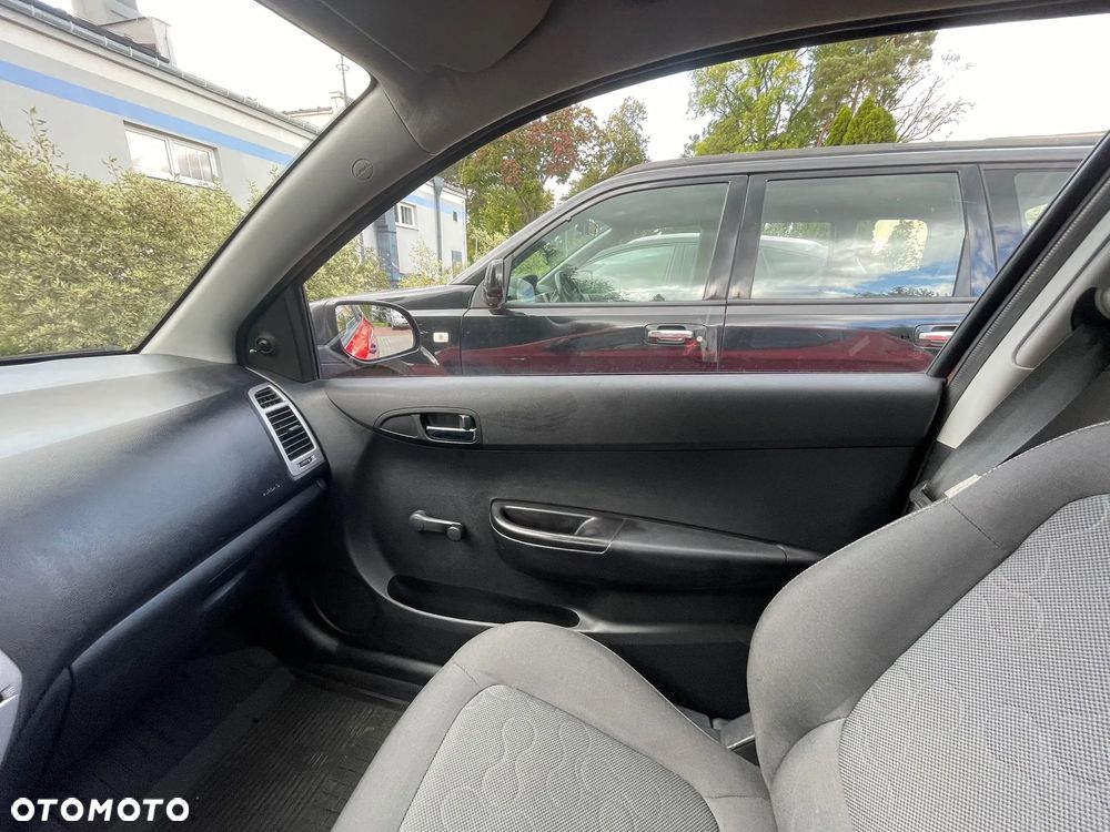 Hyundai i20 1.2 FIFA WM Edition - 11