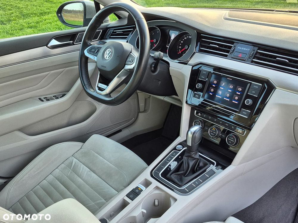 Volkswagen Passat 2.0 TDI 4Mot Elegance DSG - 33