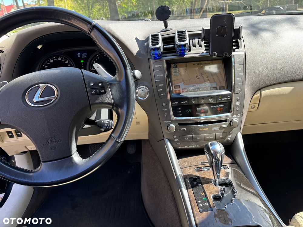 Lexus IS 250 Prestige - 10