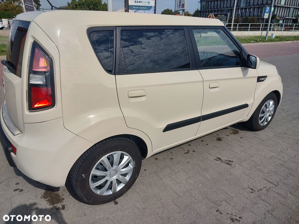 Kia Soul 2009 photo 2