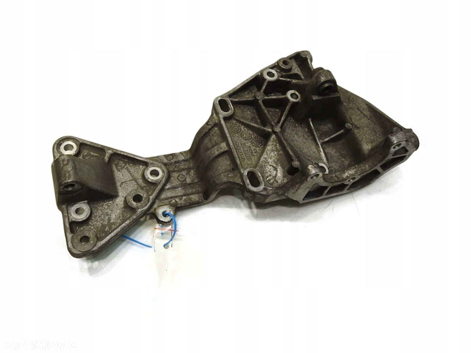 ŁAPA MOCOWANIE ALTERNATORA VOLVO XC60 I 2.4 D5 31258329 - 1