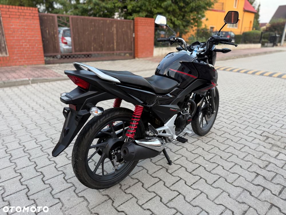Honda CB - 12