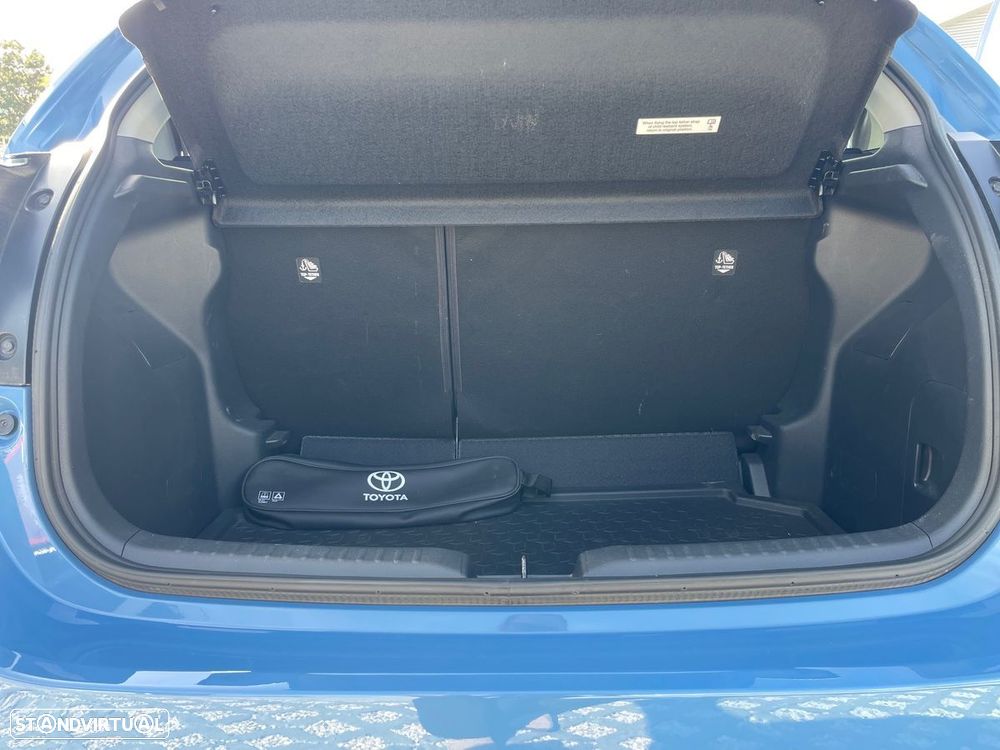 Toyota Yaris - 10
