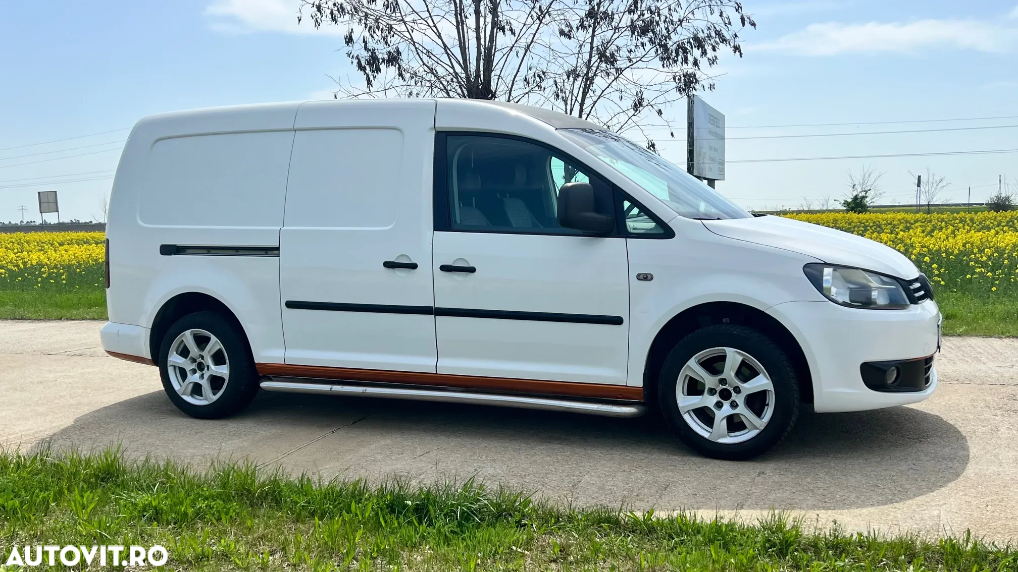 Volkswagen Caddy Maxi 1.6 TDI BlueMotion Comfortline - 4