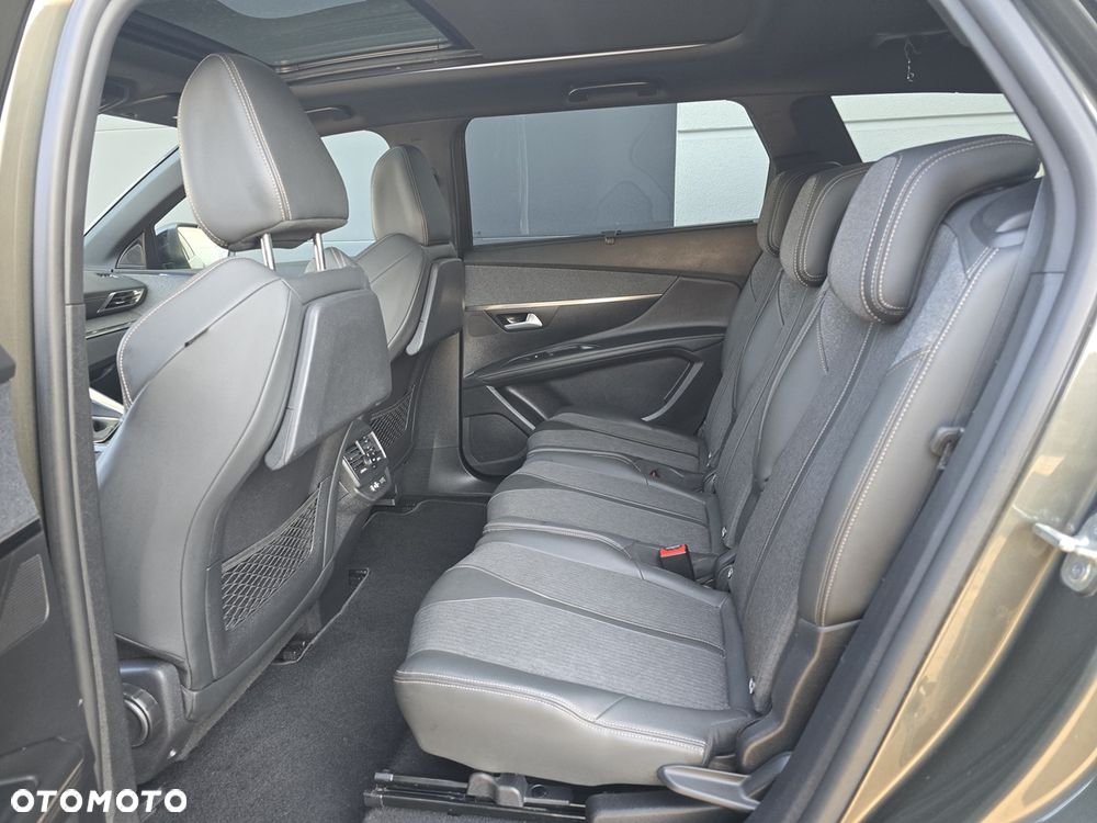 Peugeot 5008 - 10