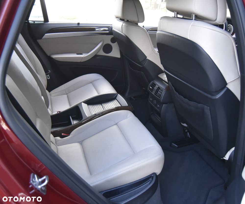 BMW X6 - 25