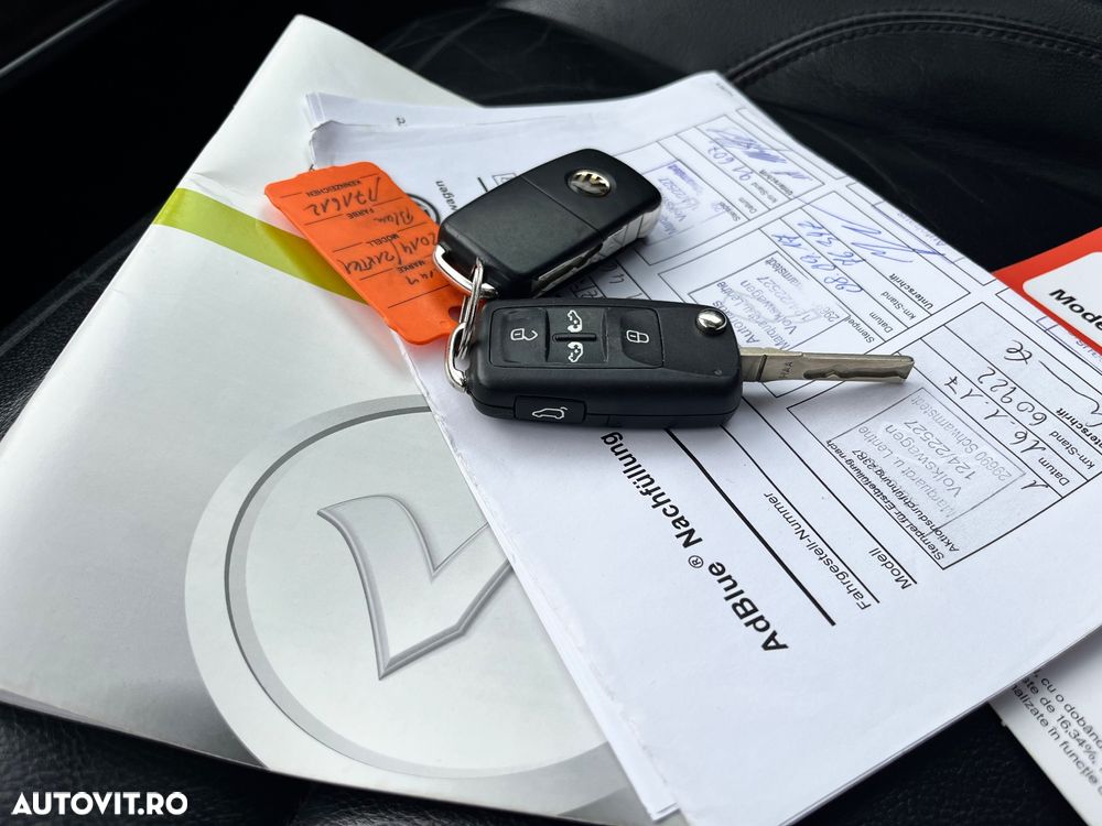 Volkswagen Sharan 2.0 TDI DPF Highline - 32