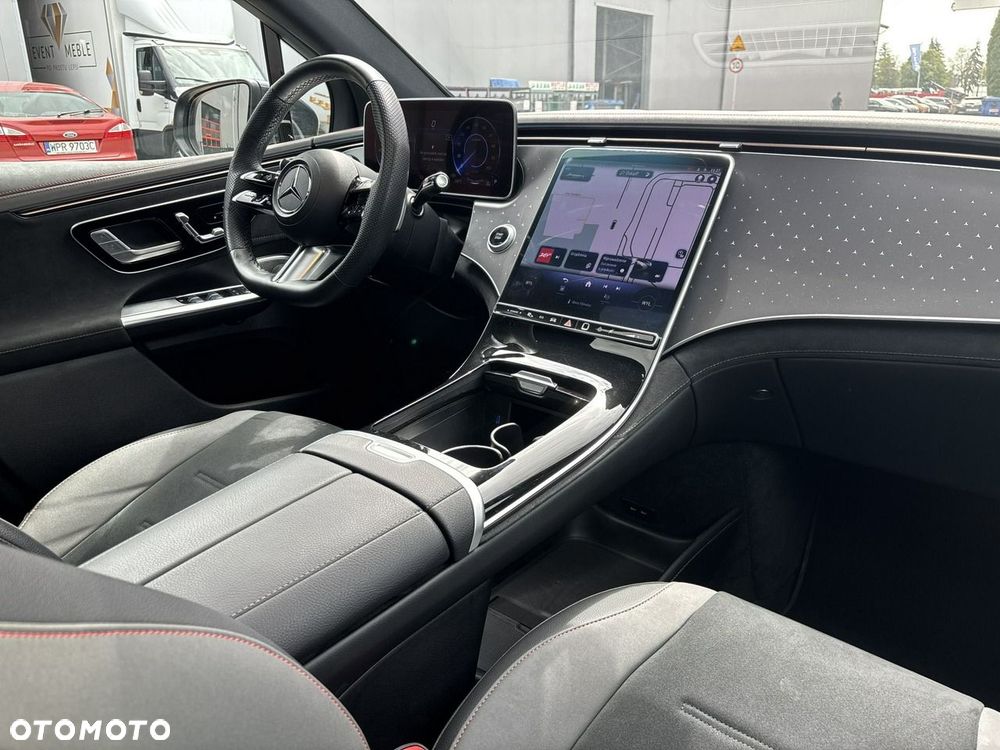 Mercedes-Benz EQE 350+ 90.5kWh Electric Art - 14