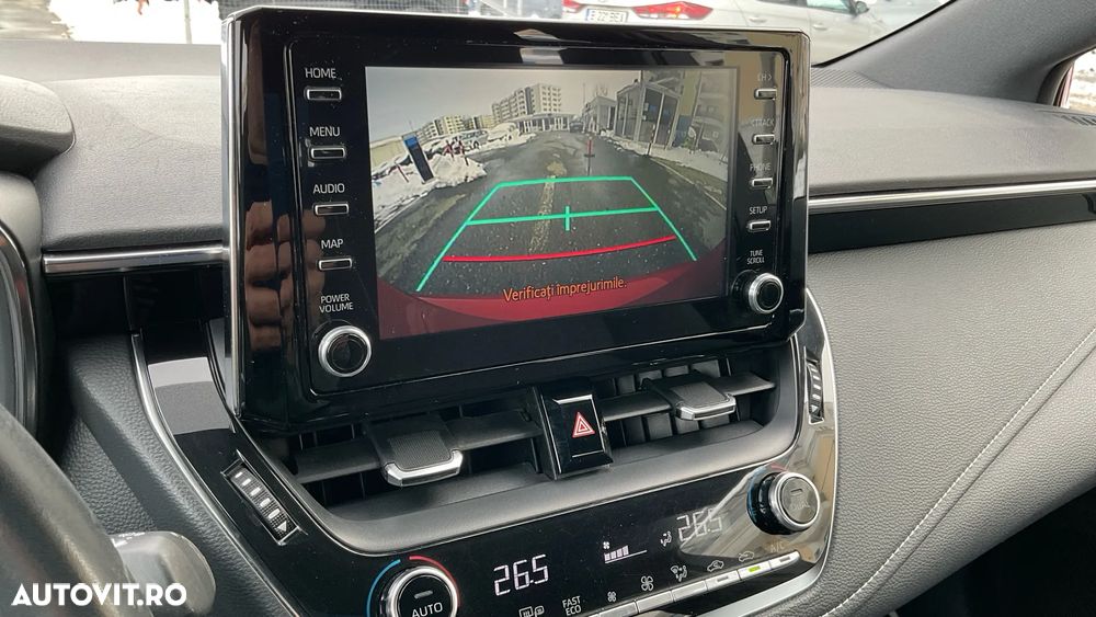 Toyota Corolla 1.8 HSD Dynamic - 16