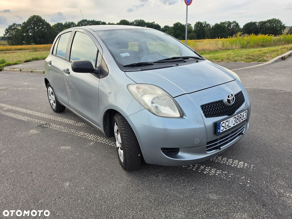 Toyota Yaris 2006 photo 4