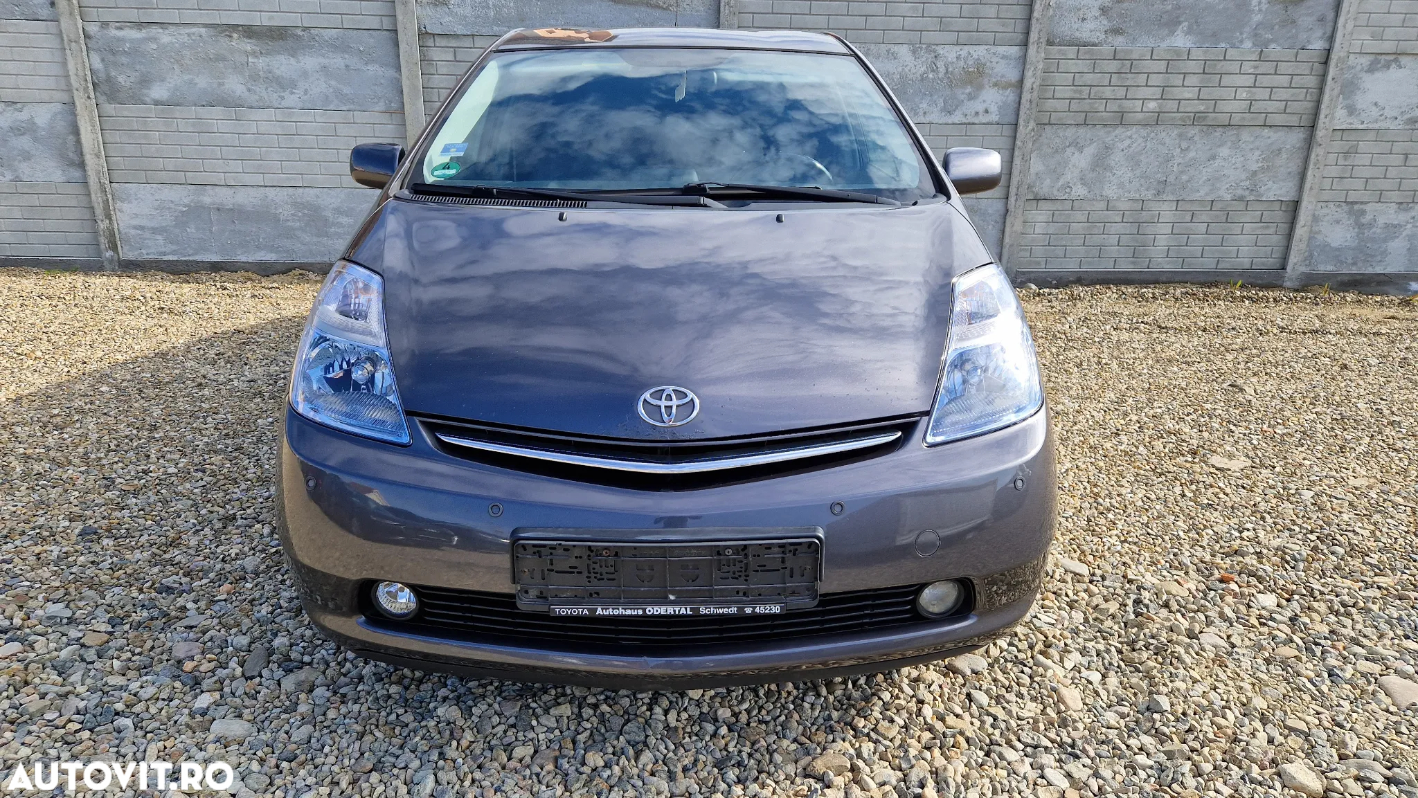 Toyota Prius - 9