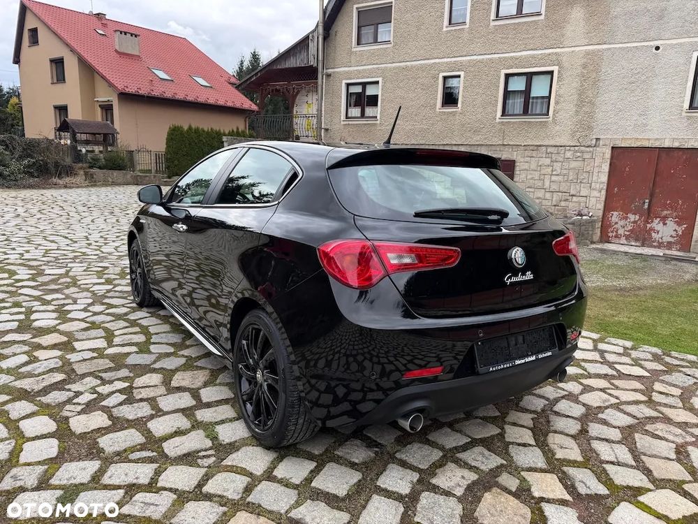 Alfa Romeo Giulietta 2.0 JTDM Distinctive - 5