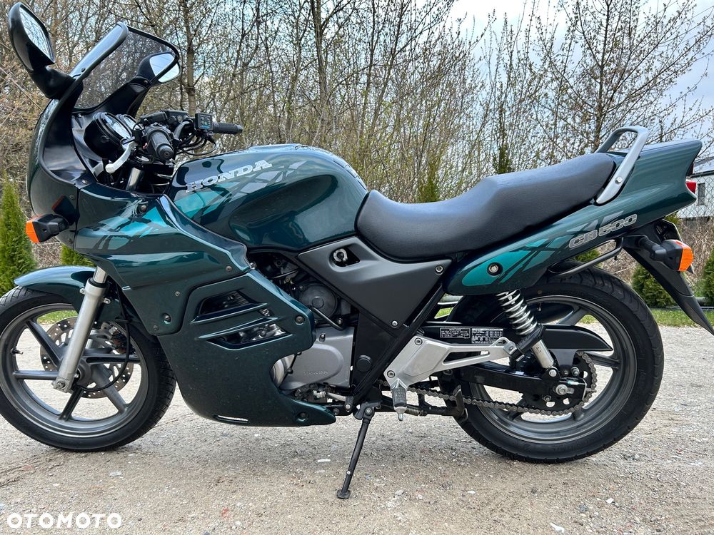 Honda CB - 12
