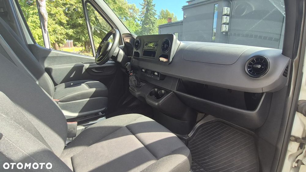 Mercedes-Benz SPRINTER - 6