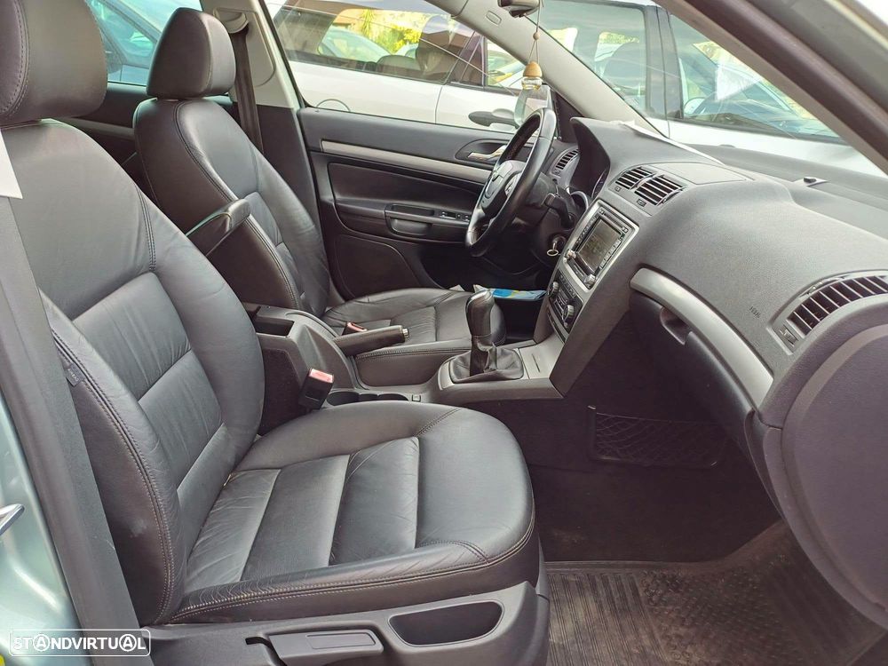 Skoda Octavia Break 1.6 TDi Sportline - 8