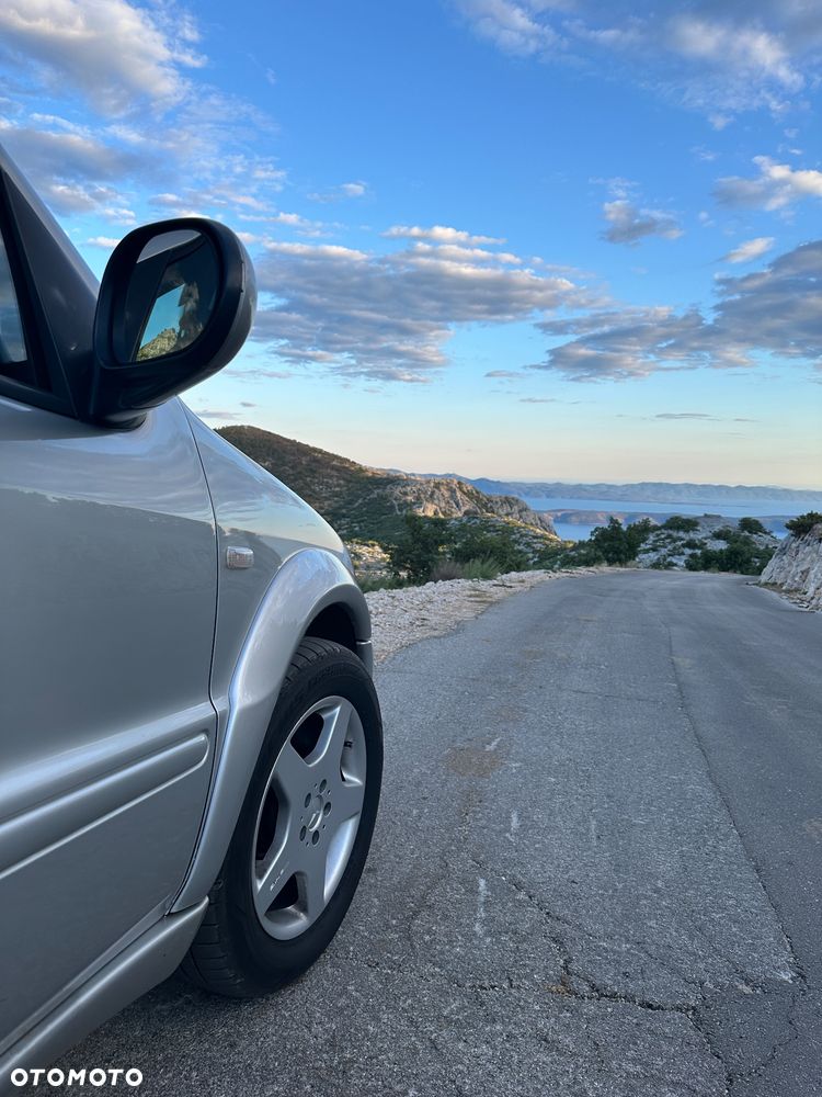 Mercedes-Benz ML 55 AMG - 26