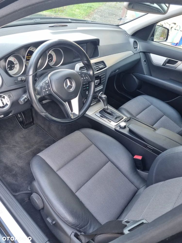 Mercedes-Benz Klasa C 180 T Kompressor Automatik Avantgarde - 4