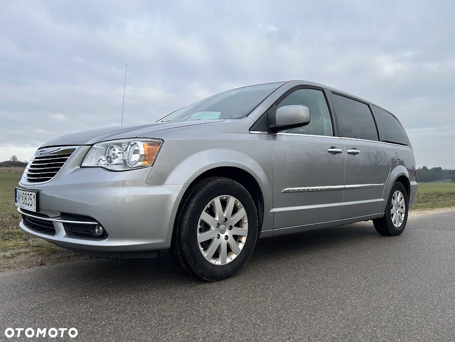 Chrysler Town & Country 3.6 Touring - 24