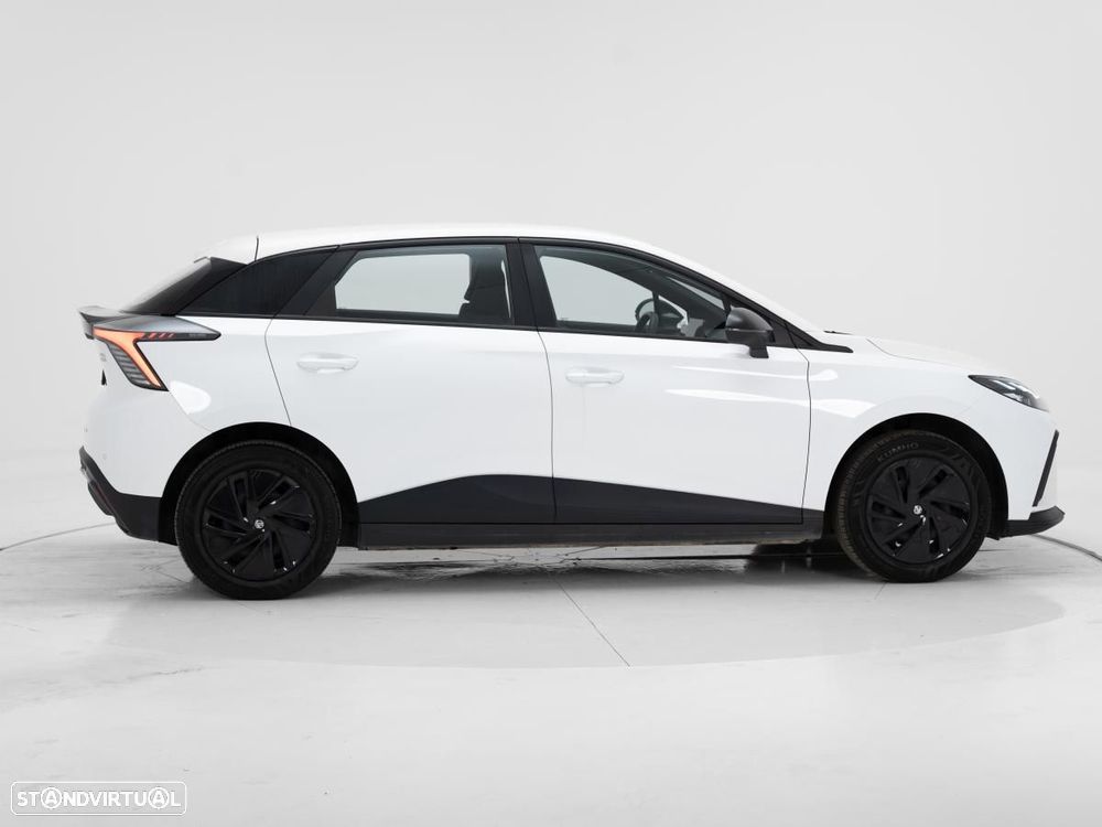 MG MG4 51 kWh Standard - 2