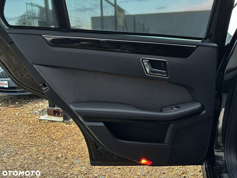 Mercedes-Benz Klasa E - 20