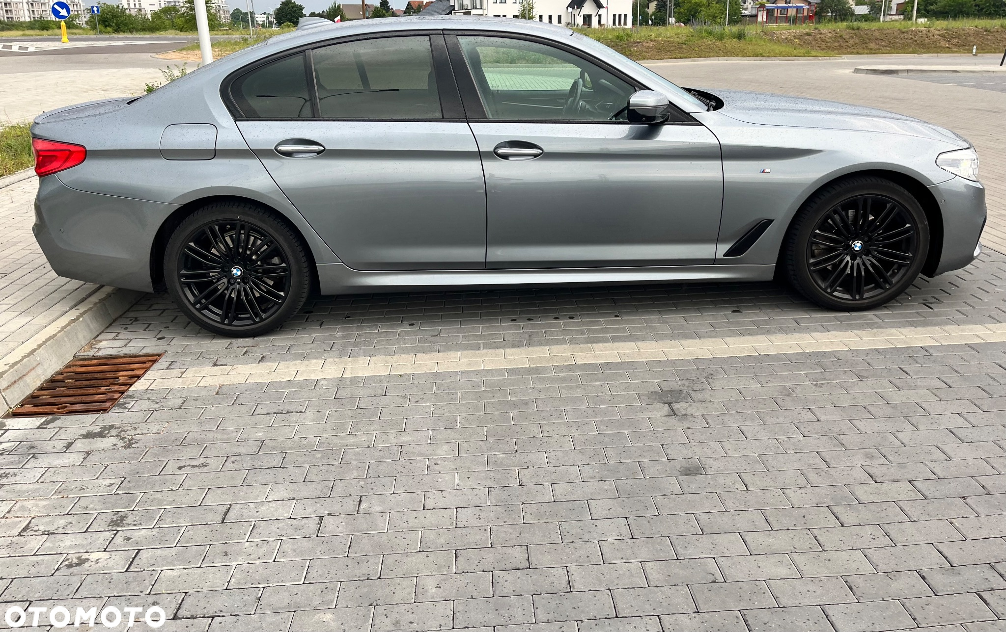 BMW Seria 5 520d M Sport - 4