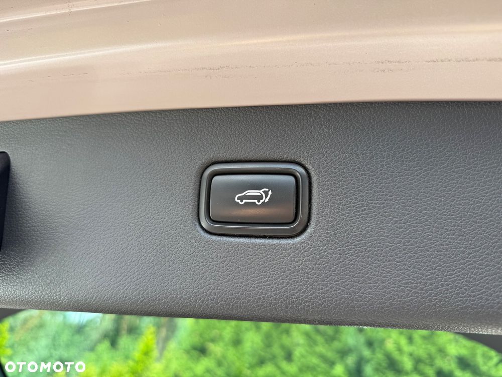 Hyundai Tucson 1.6 Turbo 4WD Premium - 23
