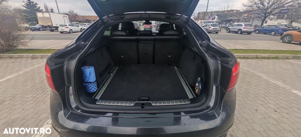 BMW X6 xDrive30d - 13